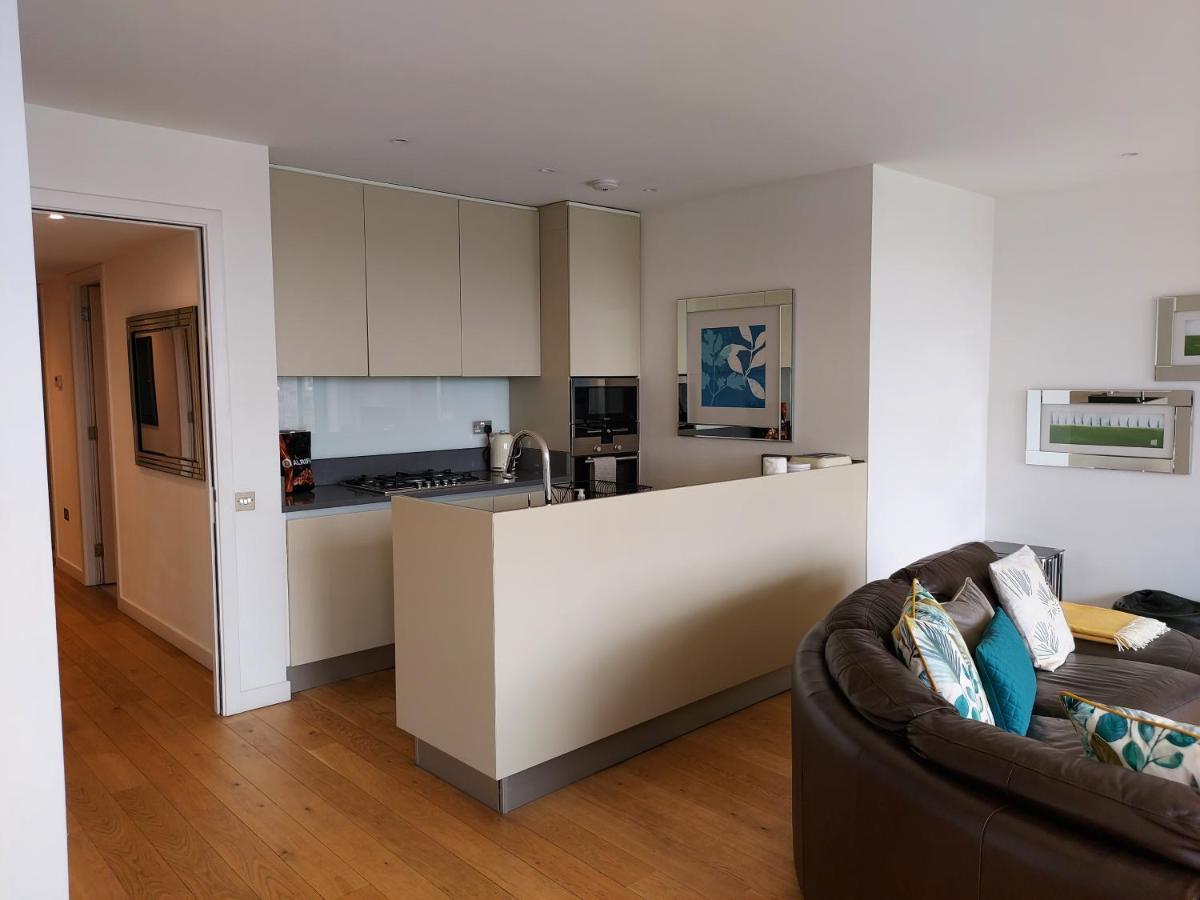 אדינבורו Quartermile Luxury Landing Apartment מראה חיצוני תמונה